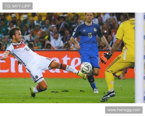 回顾激情瞬间聚焦PP体育世界杯百佳球巅峰时刻精彩盘点与传奇故事 回顾激情瞬间聚焦PP体育世界杯百佳球巅峰时刻精彩盘点与传奇故事